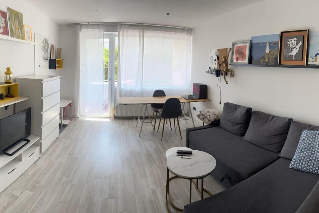 Moderne 1-zimmer Stadtnah Apartment Neu-Ulm